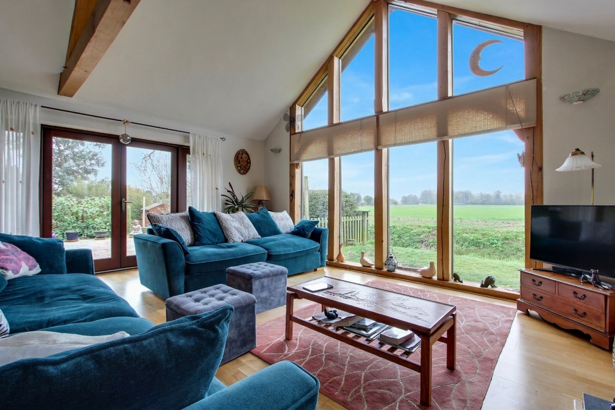 Chequers Corner, Emneth, PE14