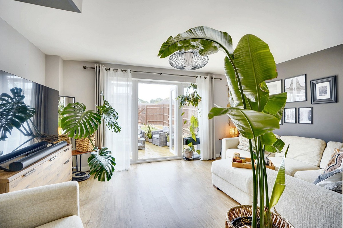 Peppermint Walk, Red Lodge, IP28