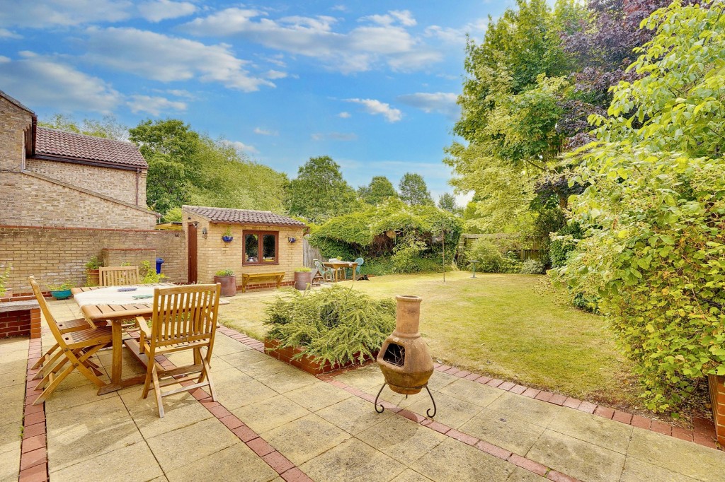 Noel Murless Drive, Newmarket, CB8