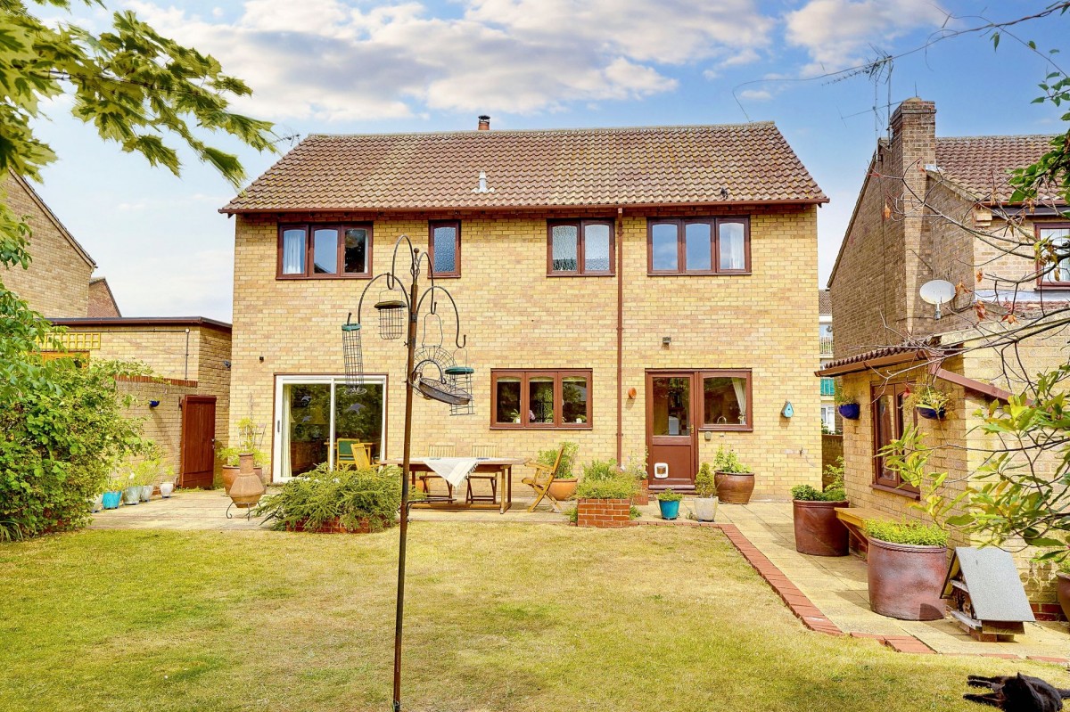 Noel Murless Drive, Newmarket, CB8