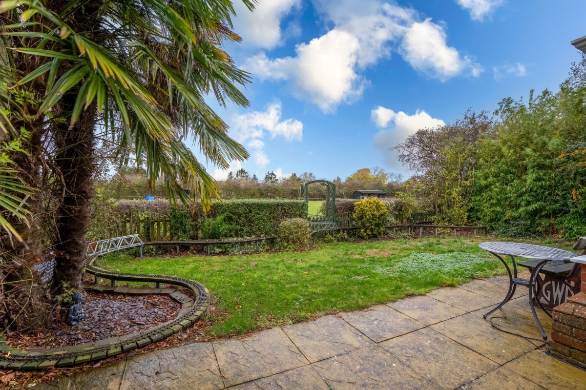 Meridian Close, Hardwick, CB23