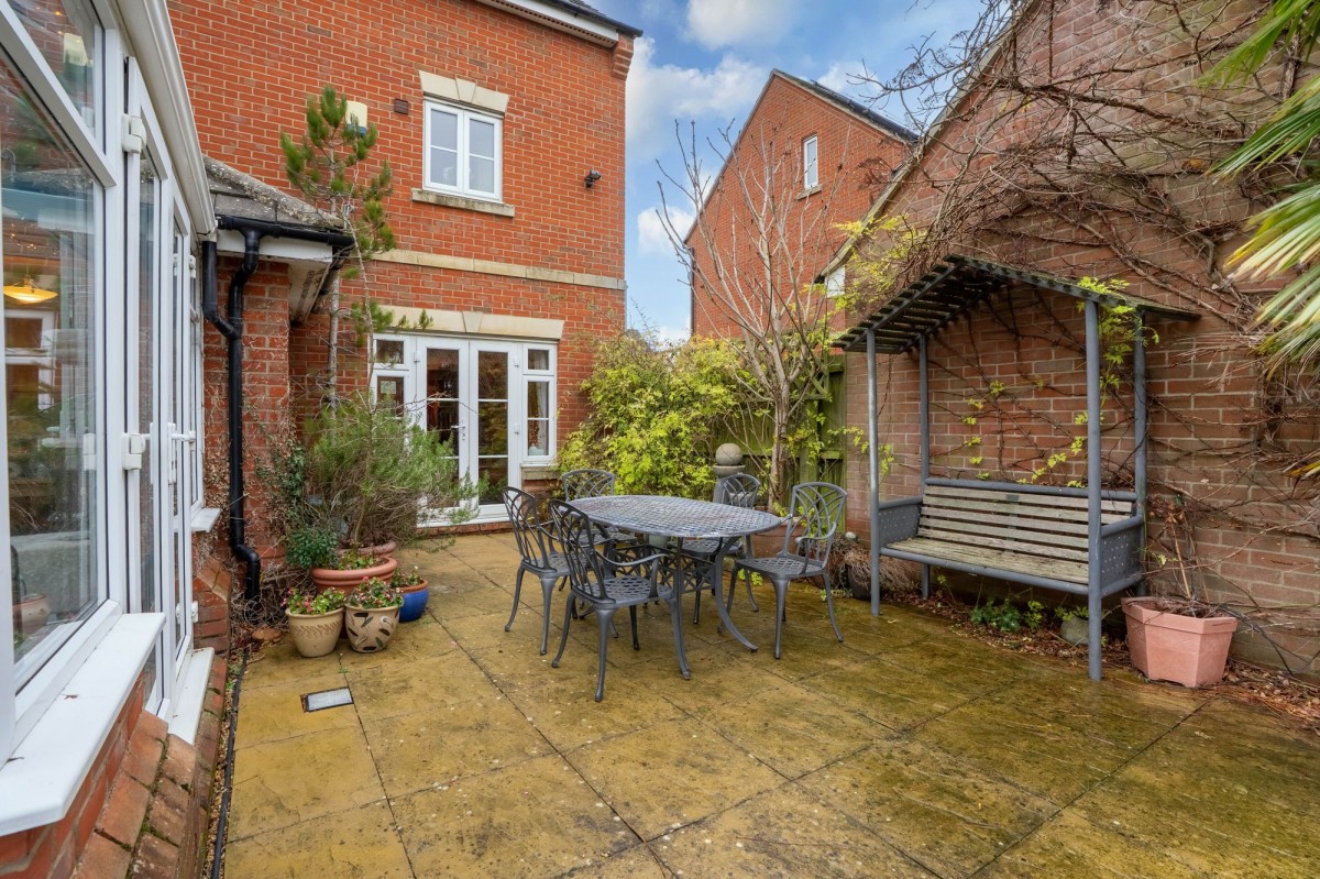 Meridian Close, Hardwick, CB23