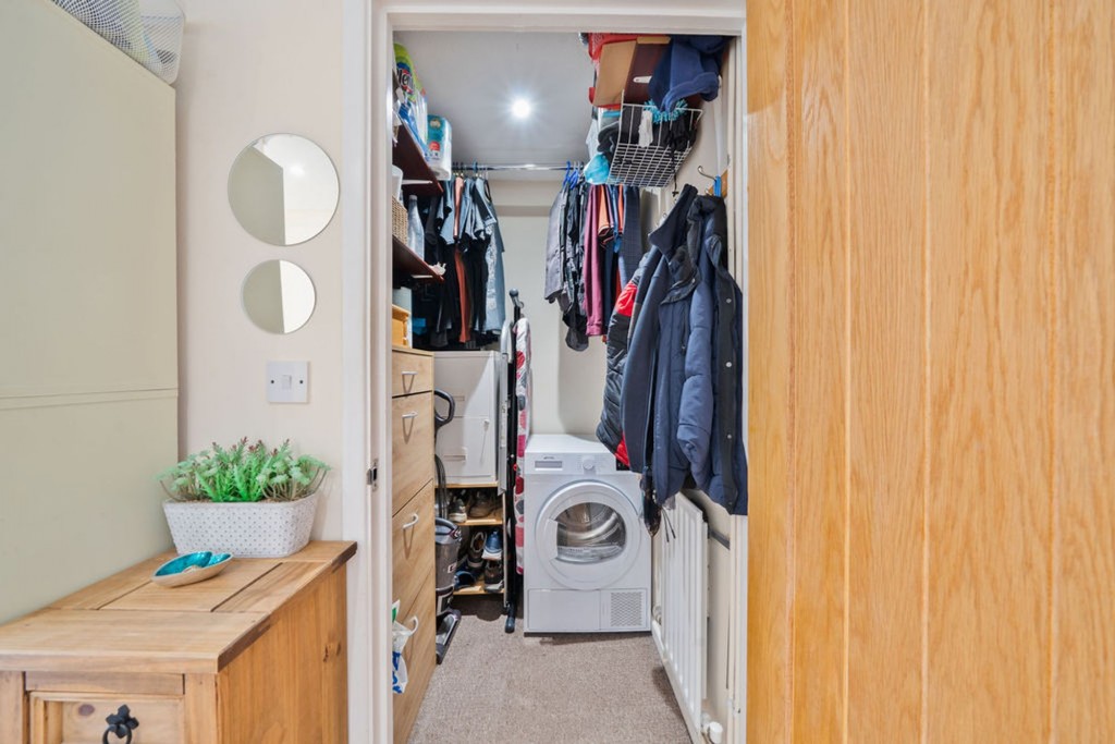 The Doles, Over, CB24