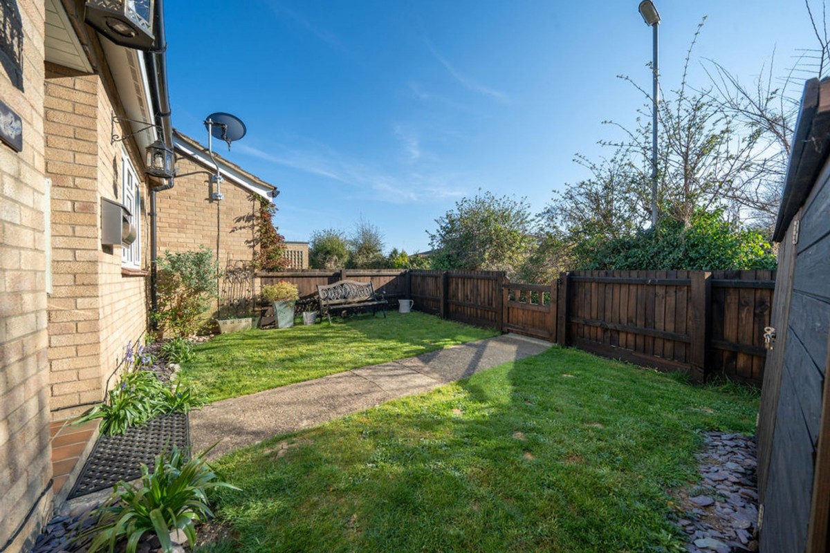 The Doles, Over, CB24