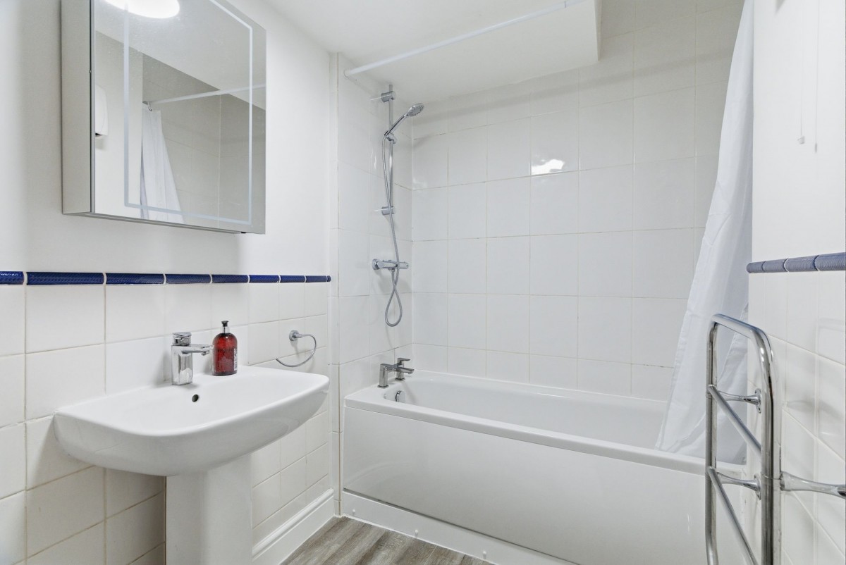 Holttums Yard, Linton, CB21