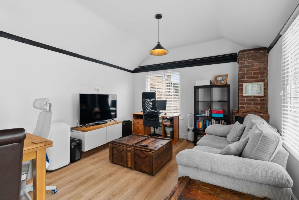 Holttums Yard, Linton, CB21