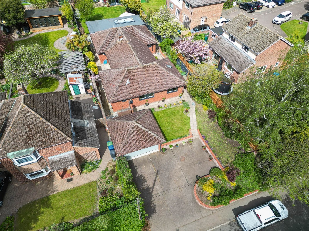 Coles Lane, Linton, CB21