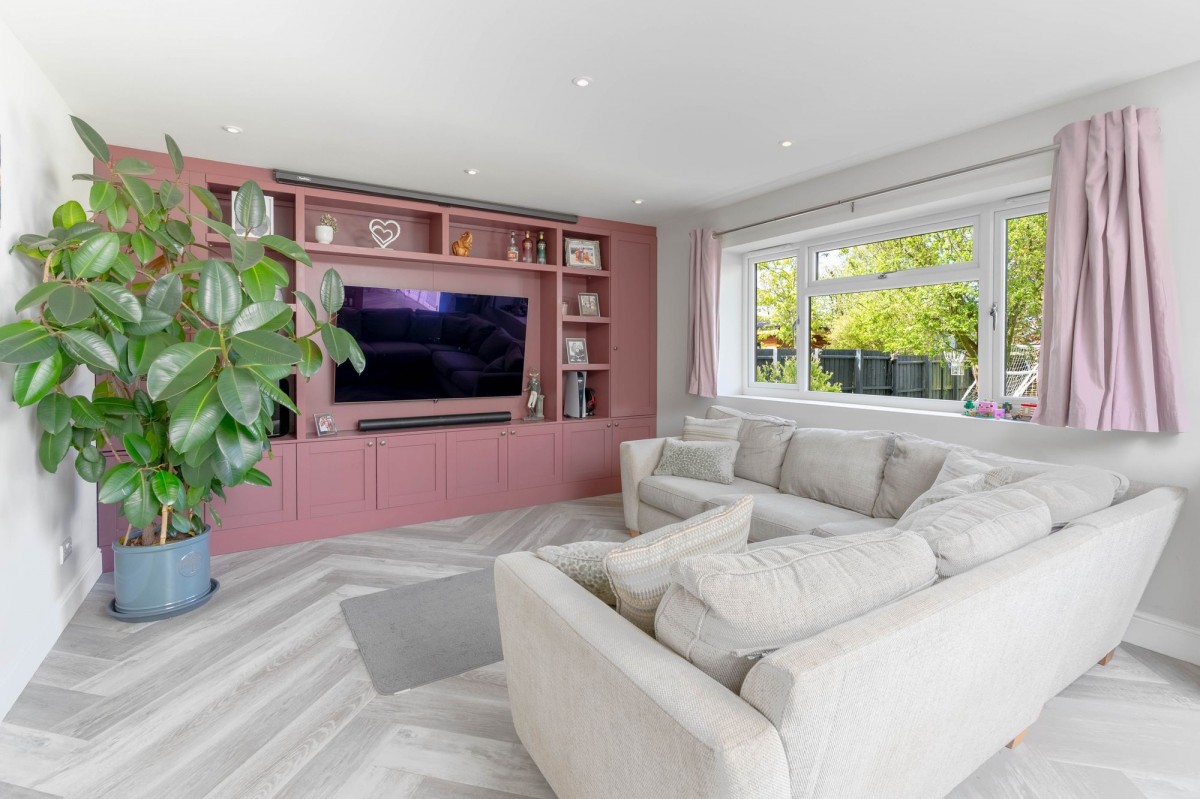 Coles Lane, Linton, CB21