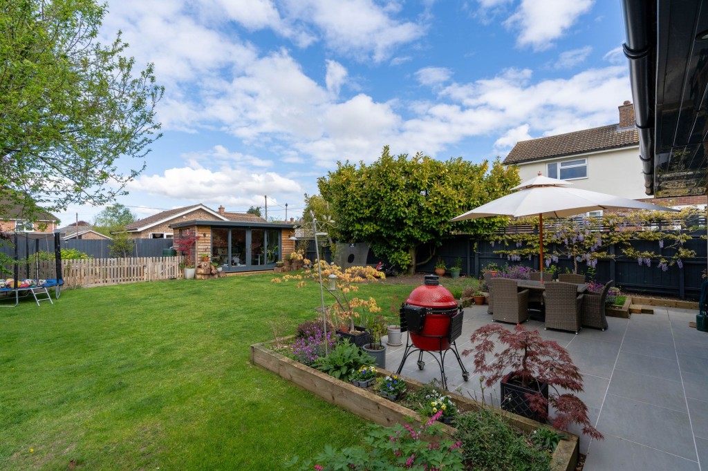 Coles Lane, Linton, CB21