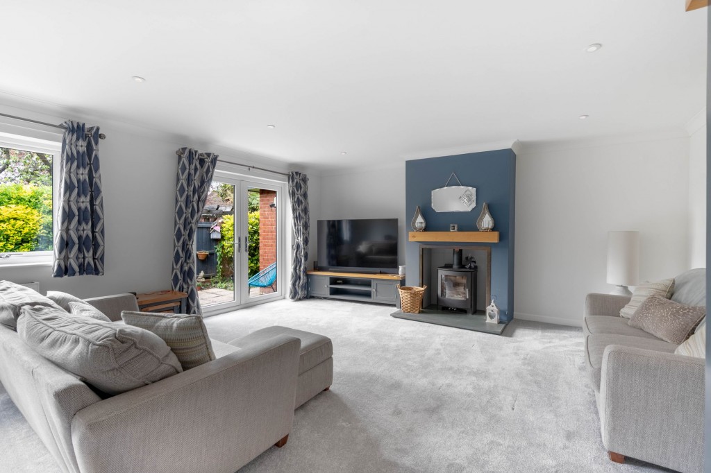 Coles Lane, Linton, CB21