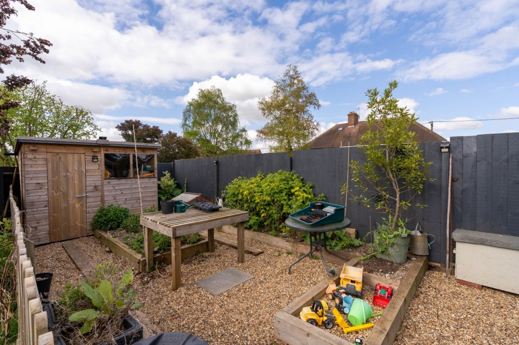 Coles Lane, Linton, CB21