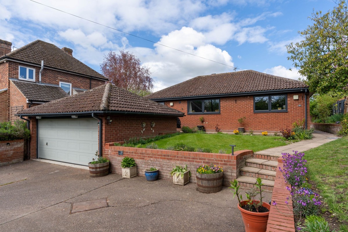 Coles Lane, Linton, CB21