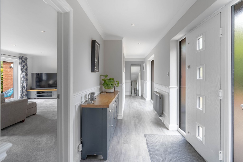 Coles Lane, Linton, CB21