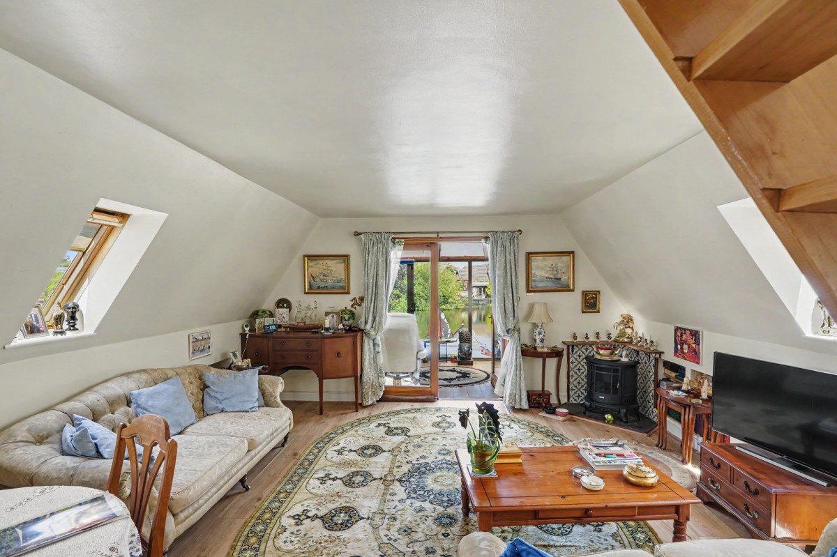 Fen Bank, Isleham, CB7