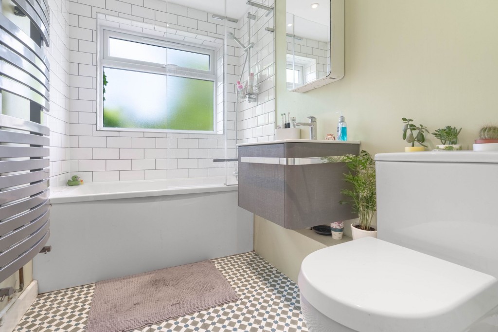 Longstanton Road, Oakington, CB24