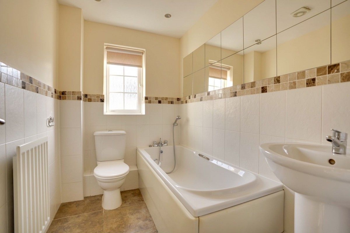 Acorn Way, Red Lodge, IP28