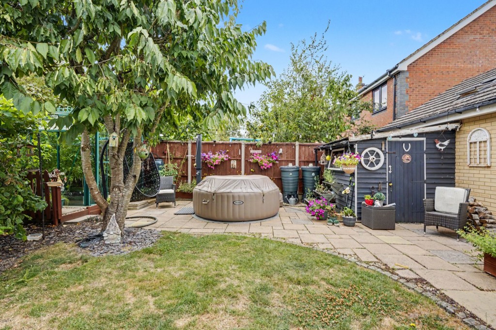 Tribune Close, Chatteris, PE16