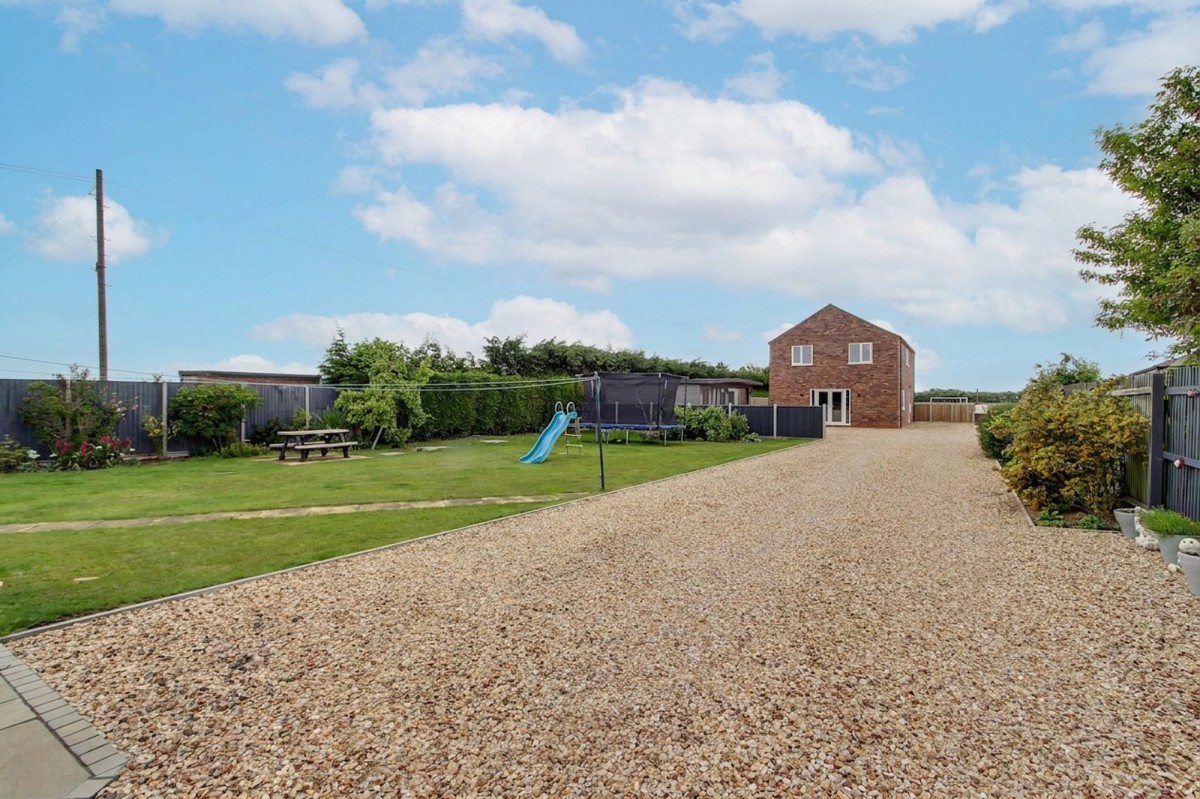 Langary Gate Road, Gedney Hill, PE12