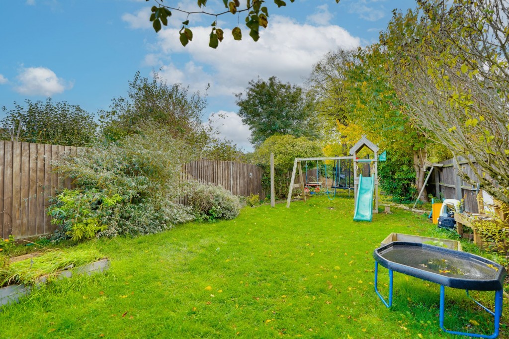 Millbank, Newmarket, CB8