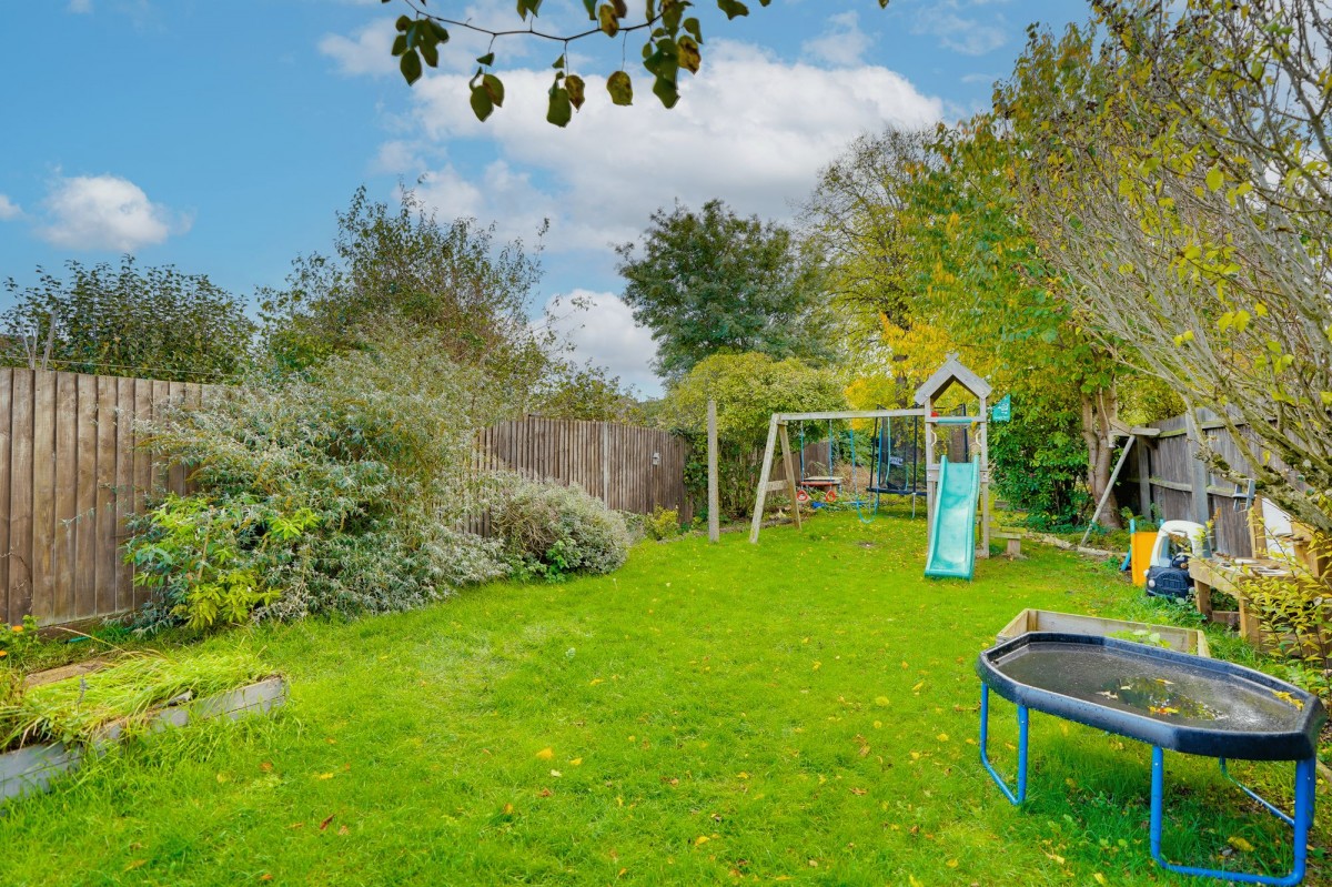 Millbank, Newmarket, CB8