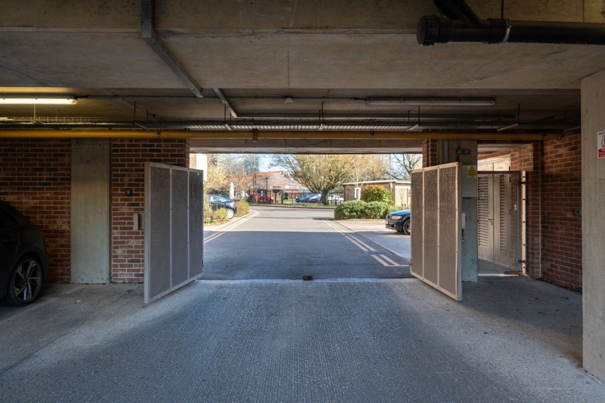 Harrison Drive, Cambridge, CB2