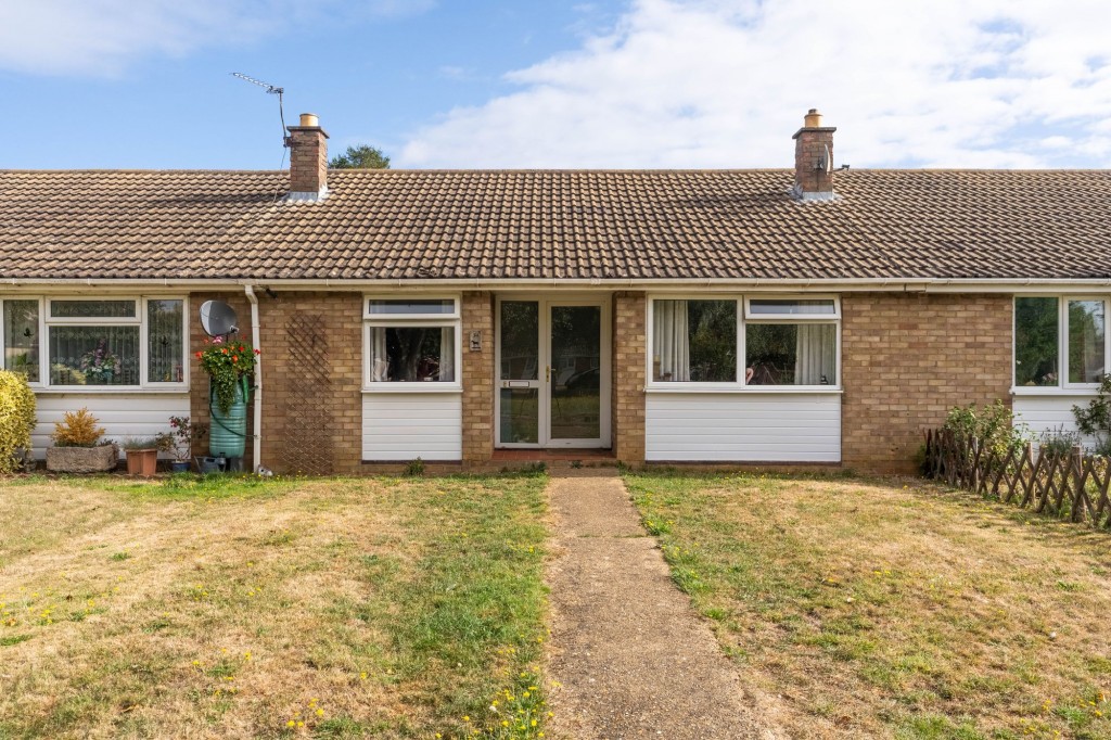 Linden Way, Haddenham, CB6