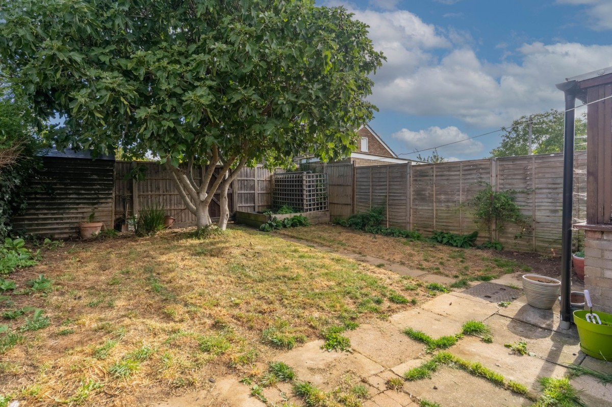 Linden Way, Haddenham, CB6