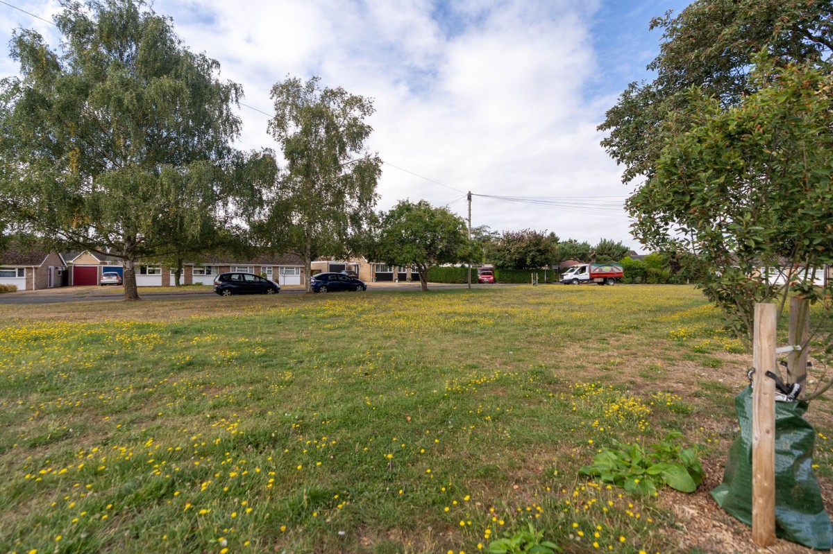 Linden Way, Haddenham, CB6