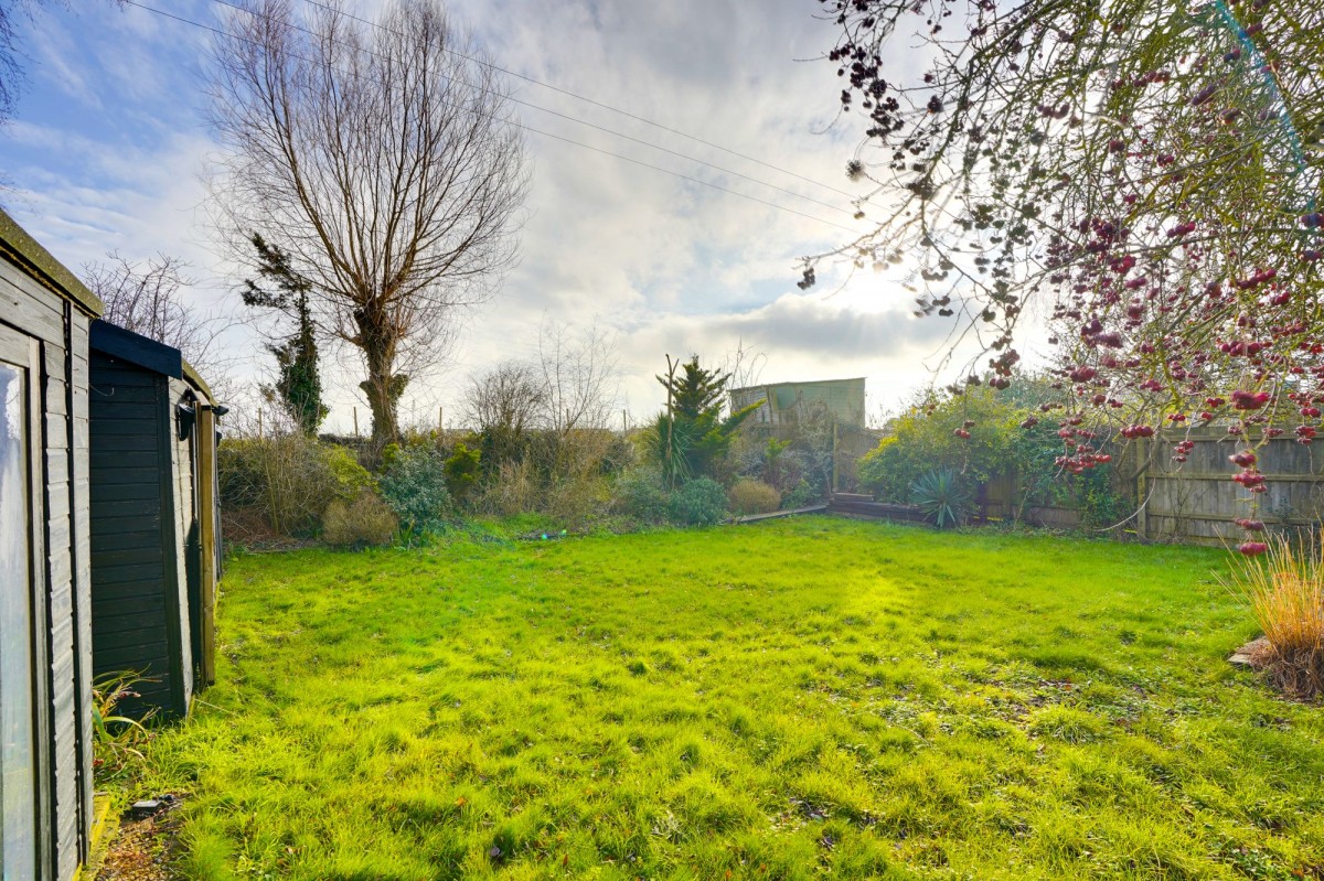 East Fen Road, Isleham, CB7