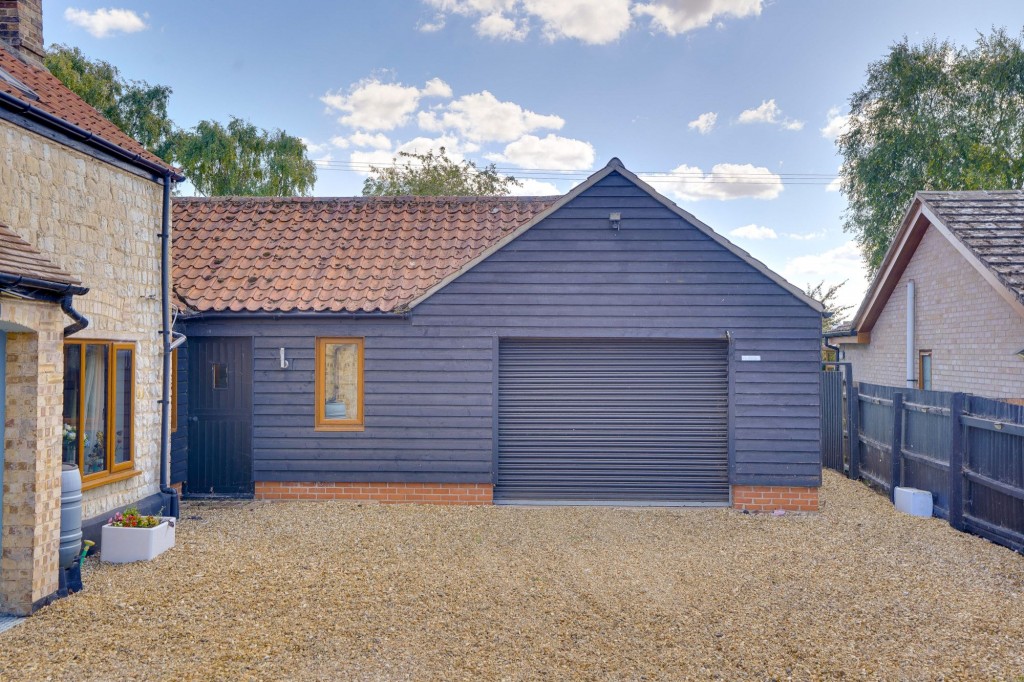 East Fen Road, Isleham, CB7