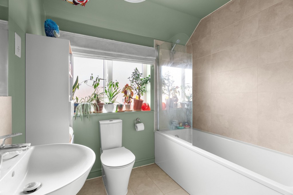 Gurteen Avenue, Little Wratting, CB9