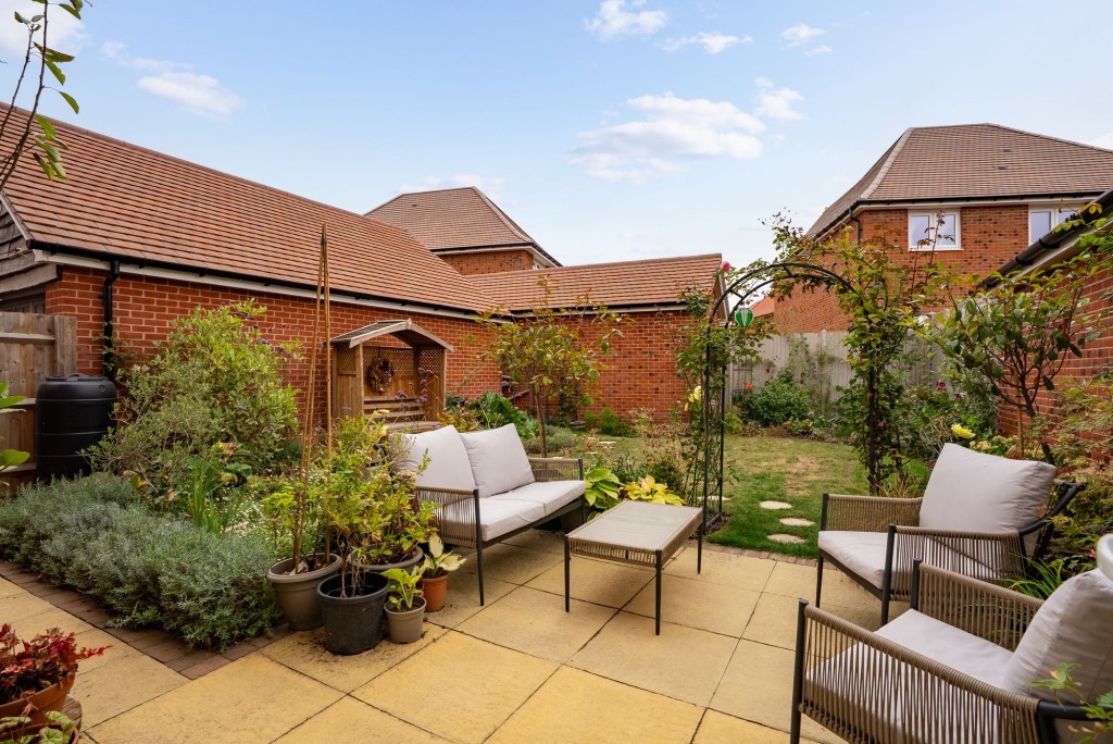 Gurteen Avenue, Little Wratting, CB9