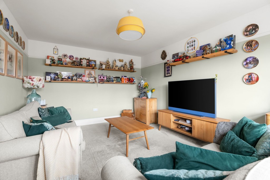 Gurteen Avenue, Little Wratting, CB9