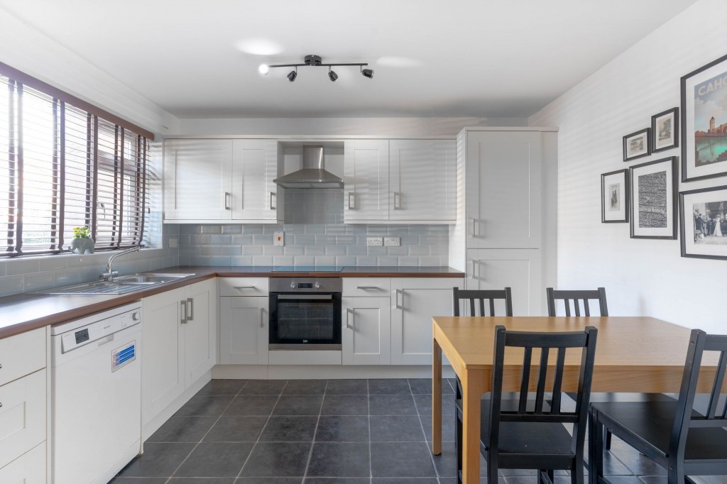 St. Thomas Close, Comberton, CB23
