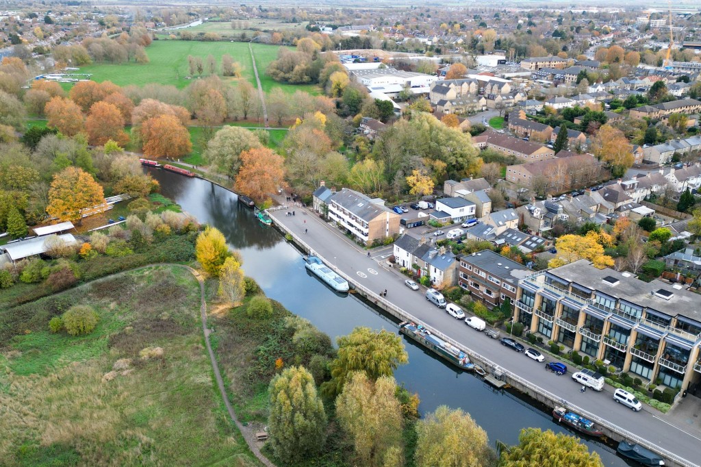 Scholars Walk, Cambridge, CB4