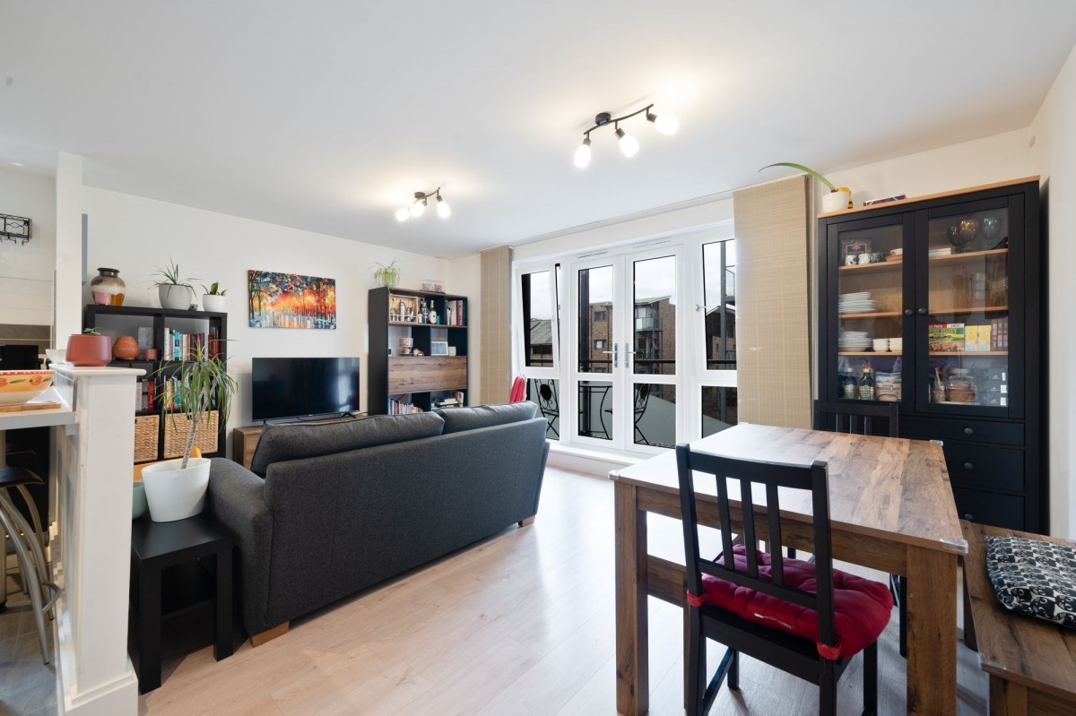 Scholars Walk, Cambridge, CB4