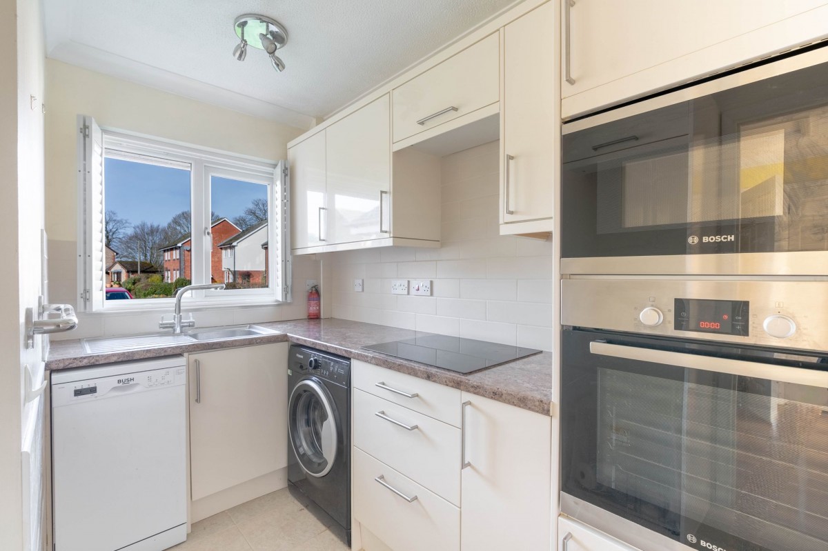 Dovehouse Close, Linton, CB21