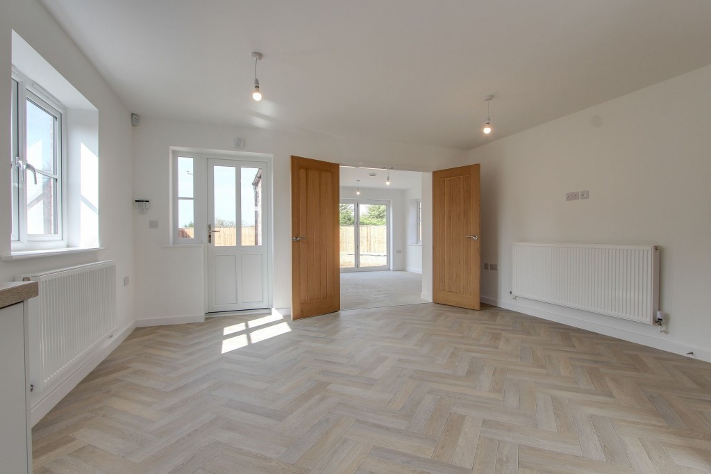 Magnolia Drive, Chapel Drove, PE12