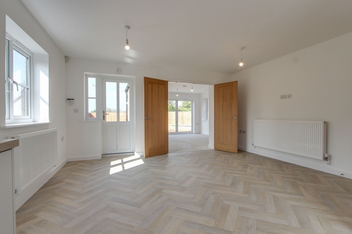 Magnolia Drive, Chapel Drove, PE12