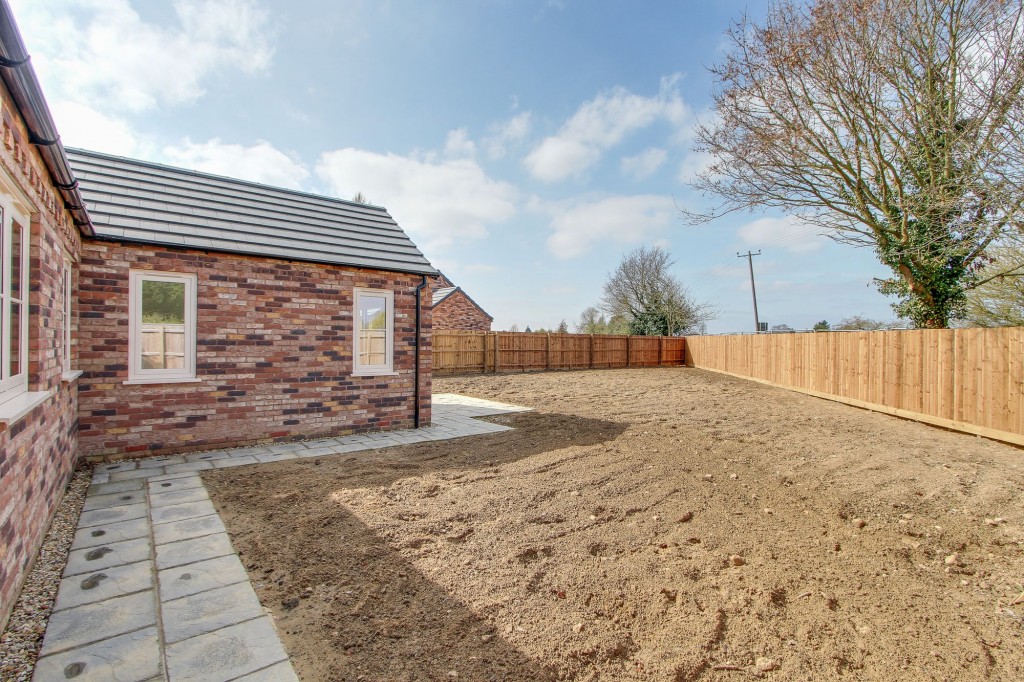 Magnolia Drive, Chapel Drove, PE12