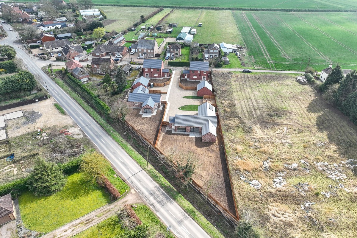 Magnolia Drive, Chapel Drove, PE12