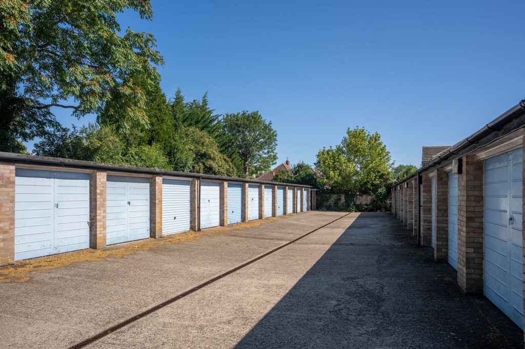 Thornton Court, Girton, CB3