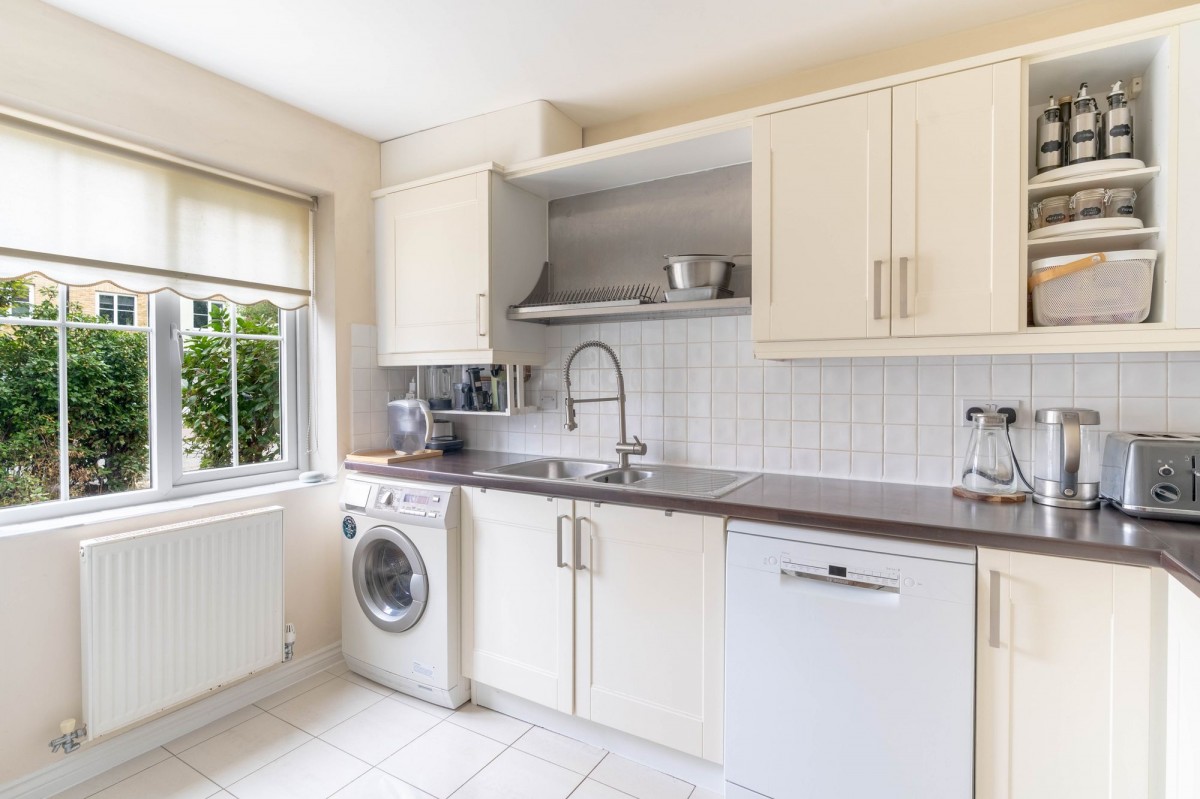 Wellbrook Way, Girton, CB3