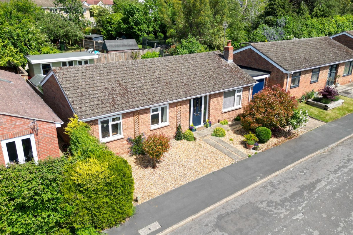 Cherry Bounds Road, Girton, CB3