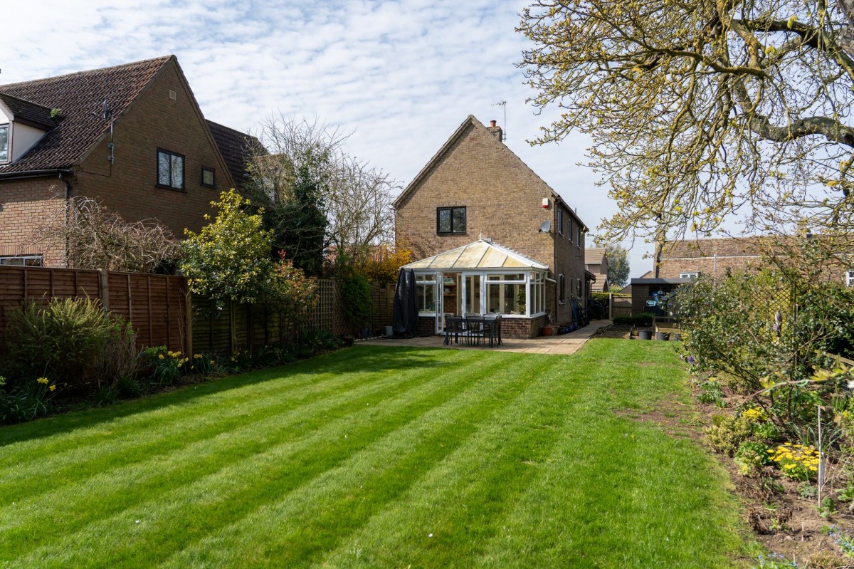 Station Road, Haddenham, CB6