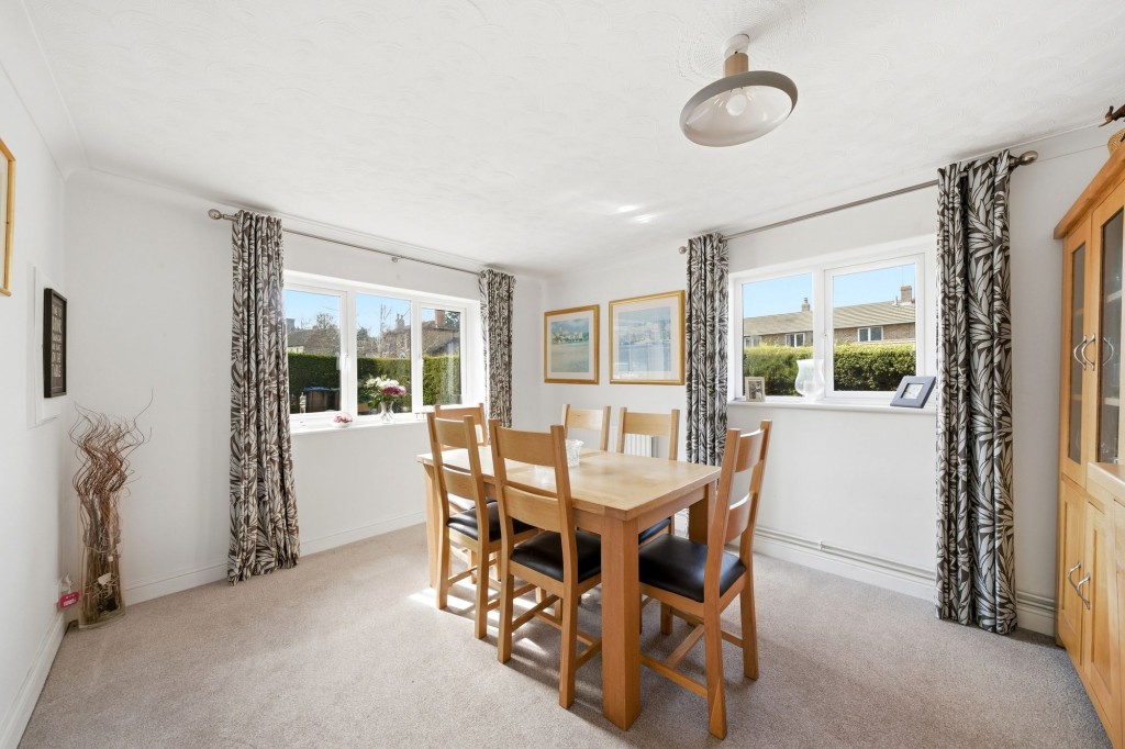 Station Road, Haddenham, CB6