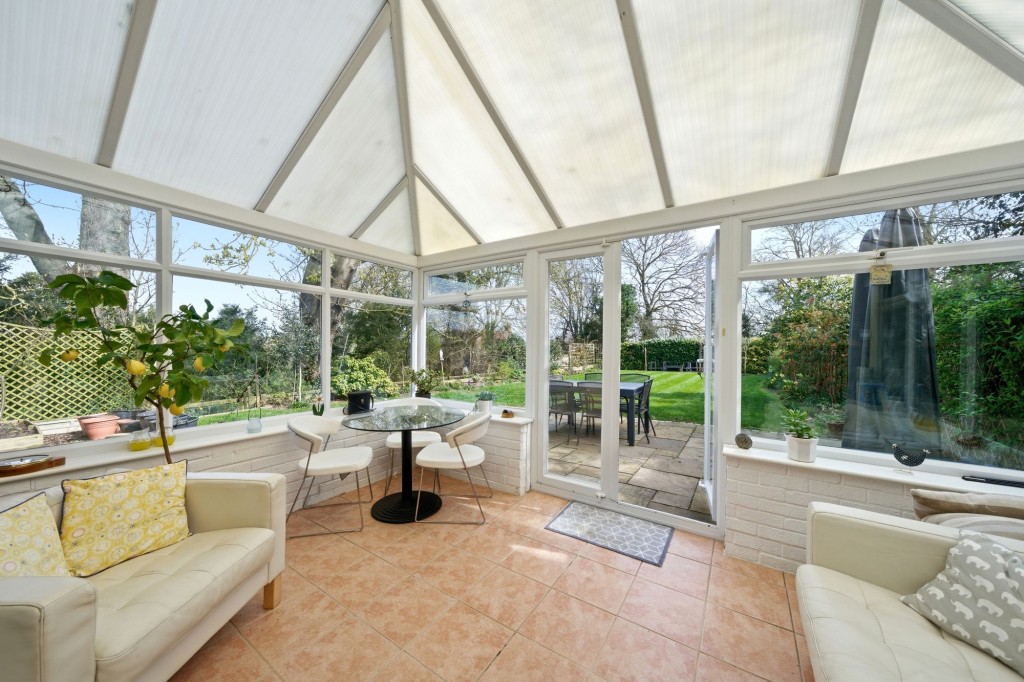 Station Road, Haddenham, CB6