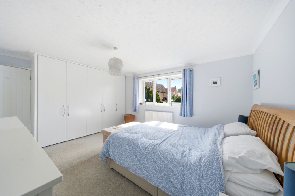 Station Road, Haddenham, CB6