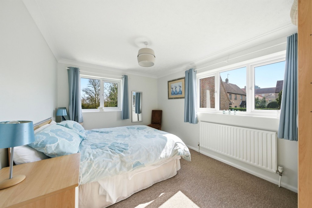 Station Road, Haddenham, CB6