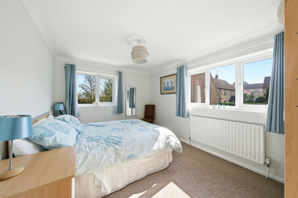 Station Road, Haddenham, CB6